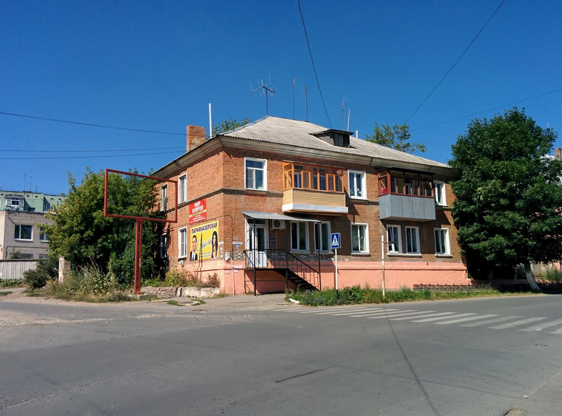 Кирпичное здание